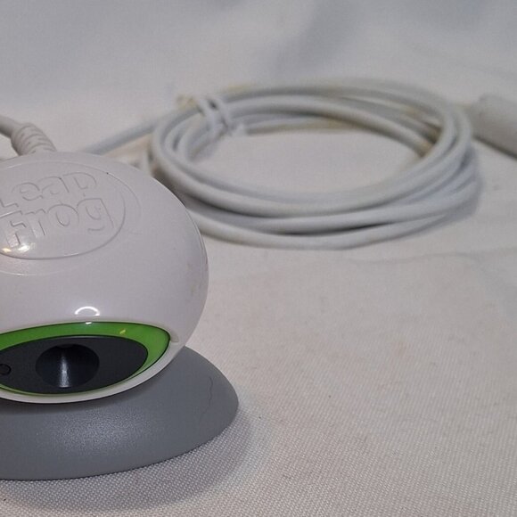 LeapFrog LeapTV Educational Video Gaming System - Picture 10 of 10